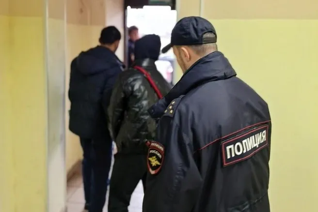 Из Череповца выдворят двух молодых мигрантов за нарушение правил